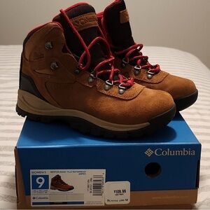 Women’s Columbia Newton Ridge Waterproof Amped